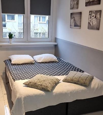Nighthost Robotnicza 32 M248 Wroclaw Free Parking Appartement Kamer foto