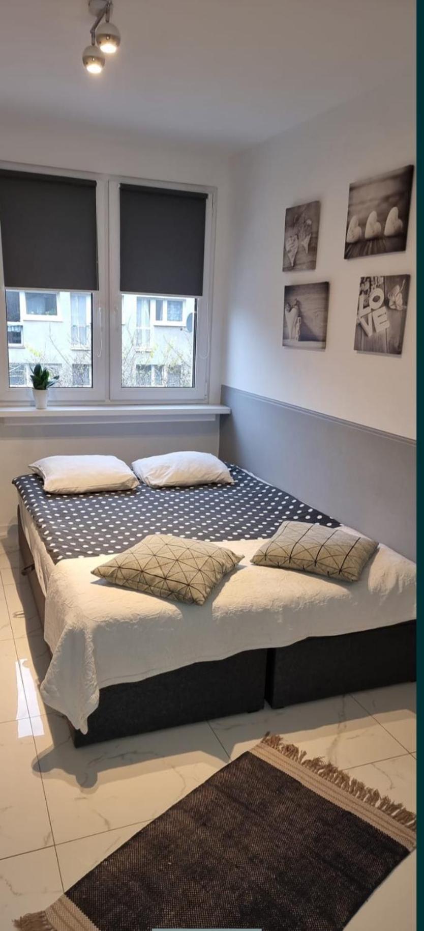 Nighthost Robotnicza 32 M248 Wroclaw Free Parking Appartement Buitenkant foto