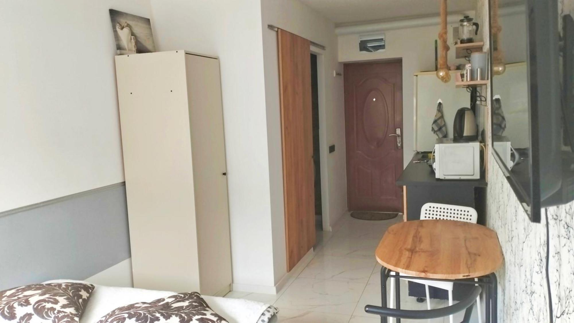 Nighthost Robotnicza 32 M248 Wroclaw Free Parking Appartement Buitenkant foto