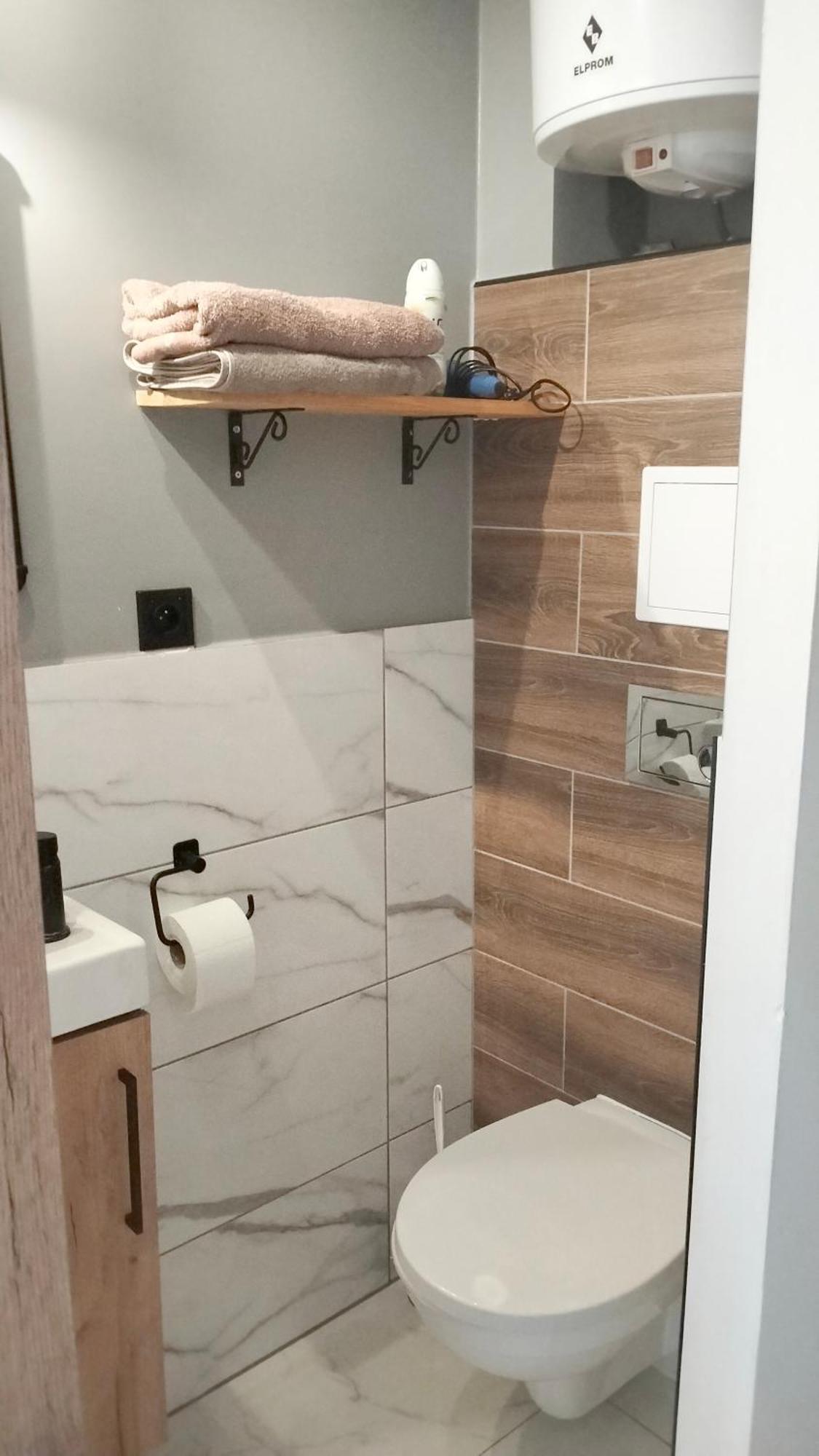 Nighthost Robotnicza 32 M248 Wroclaw Free Parking Appartement Buitenkant foto
